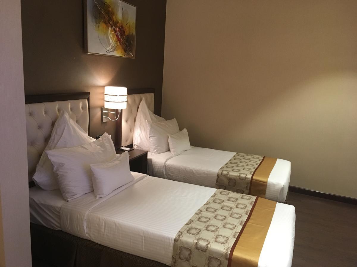 Home Inn Hotel Suites El-Huber Dış mekan fotoğraf