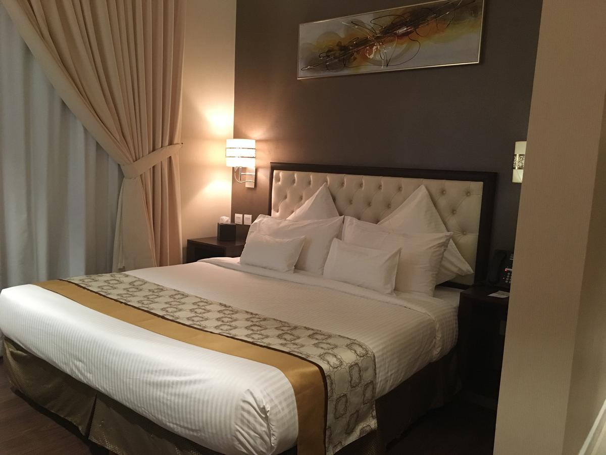Home Inn Hotel Suites El-Huber Dış mekan fotoğraf